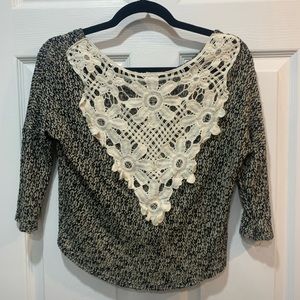 Light Cropped Sweater with Lace